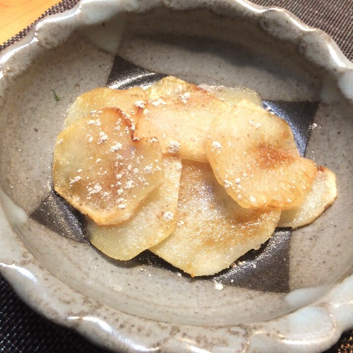 椎茸パウダーで旨味たっぷり♪ベイクドポテト